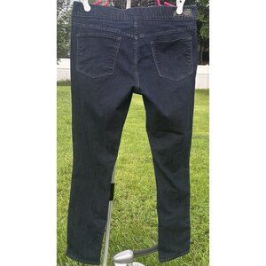 DENIZEN FROM LEVI'S Skinny Pull On Jeans Women's Sz 16M Dark‎ Wash Stretch Waist